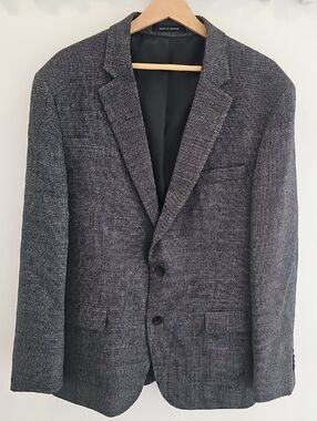 Kenneth Cole “Awareness” Slim Fit Modern Blazer  Men’s 44R Excellent Condition